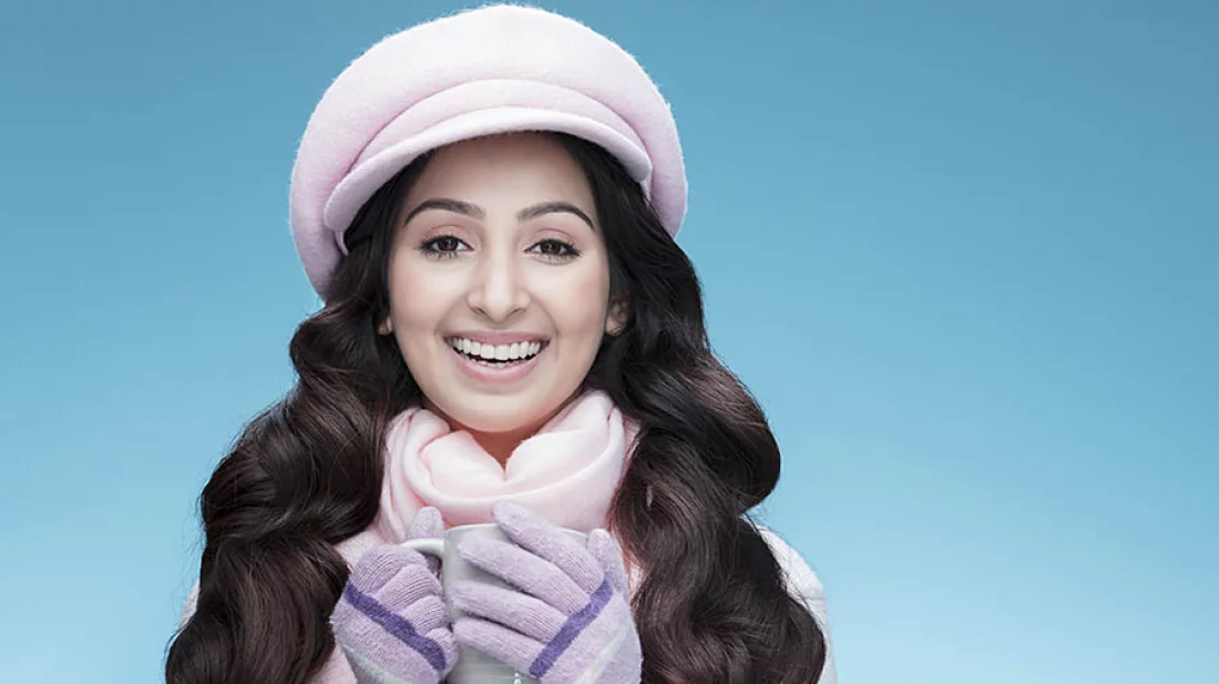 শীতে চুলের ঘরোয়া যত্ন  