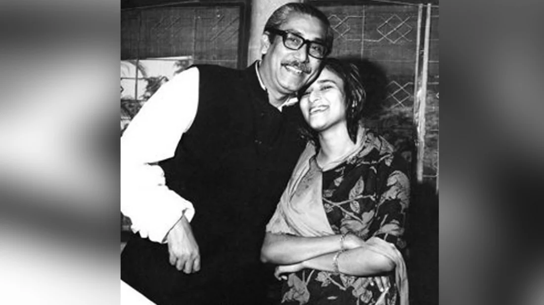 বঙ্গবন্ধুর সঙ্গে শেখ হাসিনা।