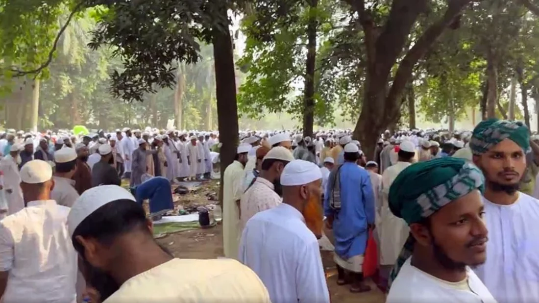 সোহরাওয়ার্দী উদ্যানে ইসলামী আন্দোলনের মহাসমাবেশ চলছে