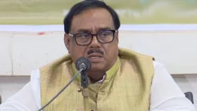 চাল প্যাকেট করে বিক্রি করা যাবে না: খাদ্যমন্ত্রী
