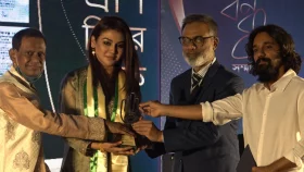 &lsquo;প্রাণবিক বন্ধু&rsquo; সম্মাননা পেলেন জয়া আহসান