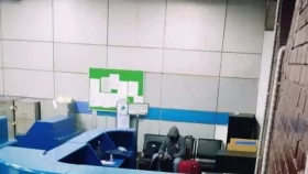 মুরাদকে জিজ্ঞাসাবাদ করছে ইমিগ্রেশন পুলিশ