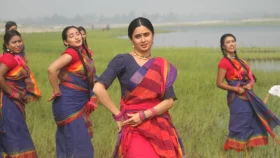 অঞ্জু ঘোষ হয়ে আসছেন ঐশী