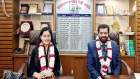 দায়িত্ব বুঝে নিয়ে শিল্পী সমিতির চেয়ারে বসলেন কাঞ্চন-নিপুণ