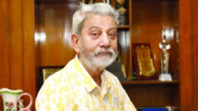 হাসপাতালে ভর্তি প্রবীর মিত্র