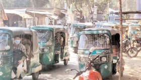 চট্টগ্রাম-কাপ্তাই সড়কে অটোরিকশার নৈরাজ্য