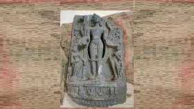 মান্দায় দেড় কোটি টাকার বিষ্ণুমূর্তি উদ্ধার, গ্রেপ্তার ৪