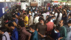 কমলাপুরে স্টেশন ম্যানেজারের মোবাইল-মানিব্যাগ চুরি
