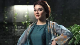 নতুন নোট কাছে রাখি, বলা যায় না- কে কখন সালাম করে