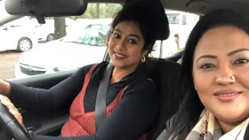 চালকের আসনে শাবনূর, যাত্রী মমতাজ!
