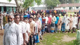 টাঙ্গাইলে ১৮ ইউপিতে ভোটগ্রহণ চলছে