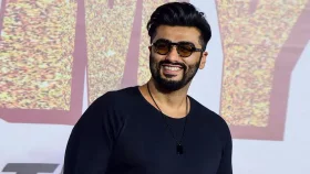 অর্জুনের কারণে মুখ দেখা বন্ধ করেন দুই অভিনেত্রী!