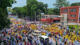 রংপুরে প্রধানমন্ত্রীর জনসভা চলছে