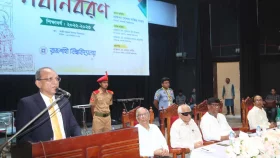 নবীন শিক্ষার্থীদের বরণ করলো রাজশাহী বিশ্ববিদ্যালয়