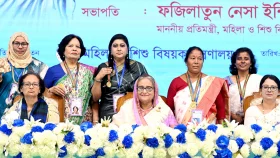 ৫ কৃতি নারীকে বেগম রোকেয়া পদক দিলেন প্রধানমন্ত্রী