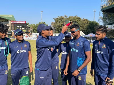 টস হেরে ব্যাটিংয়ে বাংলাদেশ, এবাদতের অভিষেক
