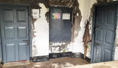 সাবরেজিস্ট্রার অফিসে তালা