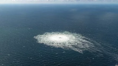 সাগরের নীচে হঠাৎ রহস্যজনক বিস্ফোরণ