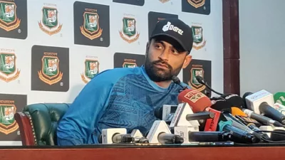 ‘১৭ বছর ধরে খেলছি, কোনো গ্রুপিং দেখিনি’