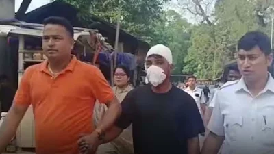 ভারতের তিলজলায় নাবালিকা খুনে গ্রেফতার আরো ২০ জন।