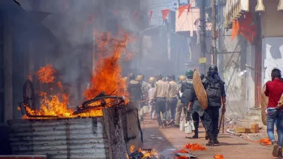 শিল্পাঞ্চলের শহর রাণীগঞ্জ আর আসানসোলে ২০১৮ সালে রামনবমীর দিনেই হিন্দু মুসলমান দাঙ্গা বেঁধেছিল।