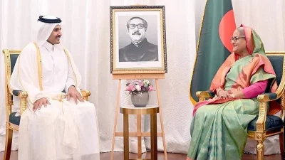 কাতারের র‌্যাফেলস টাওয়ারে বাংলাদেশের প্রধানমন্ত্রী শেখ হাসিনা এবং কাতারের প্রধানমন্ত্রী মোহাম্মদ বিন আবদুল রহমান বিন জসিম আল থানির মধ্যে একটি দ্বিপাক্ষিক বৈঠক অনুষ্ঠিত হয়।