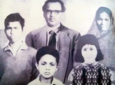 পরিবারের সঙ্গে মহসীন আলী দেওয়ান