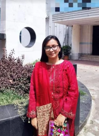 রাবি মুন্নুজান হলের ছাত্রলীগের সাংস্কৃতিবিষয়ক সম্পাদক জেরিন। ছবি: ইত্তেফাক