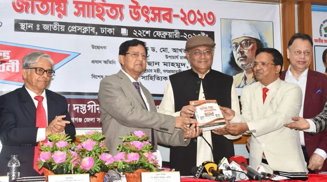 ভাষা ও সংস্কৃতি বিকৃতিকারীদের বিরুদ্ধে ঐক্যবদ্ধ থাকুন: তথ্যমন্ত্রী