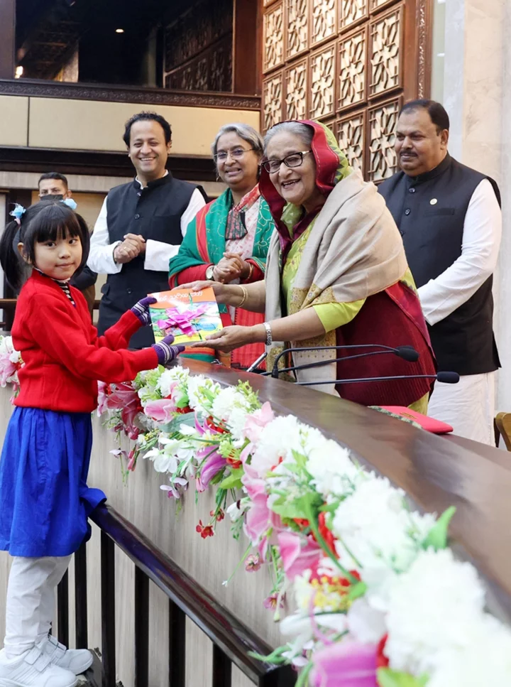 31-12-22-PM_New Book Distribution-7