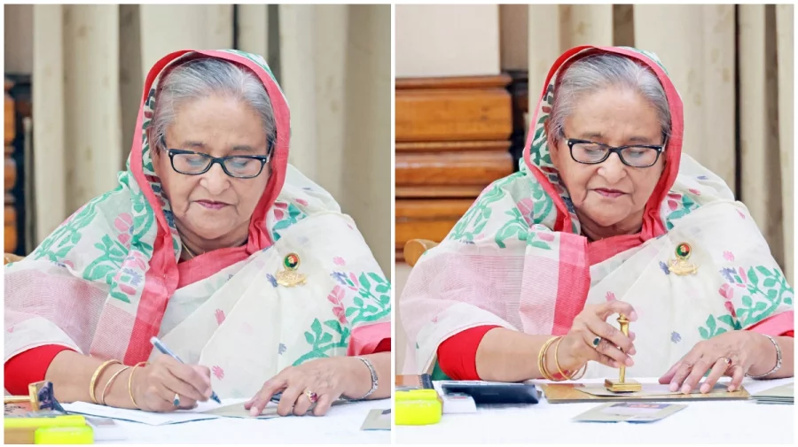 স্মারক ডাকটিকিট, উদ্বোধনী খাম ও সিলমোহর অবমুক্ত করেছেন প্রধানমন্ত্রী শেখ হাসিনা। ছবি: ফোকাস বাংলা